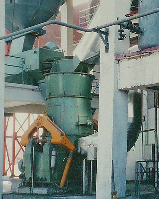Clinker Molen Pulverizer van de Kalksteen de Verticale Molen 2500mm 2800mm