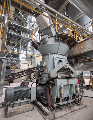 20tph Gips Verticale molen Steenkoolpoeder Cementenfabriek Gips slijpproces In Verticale molen